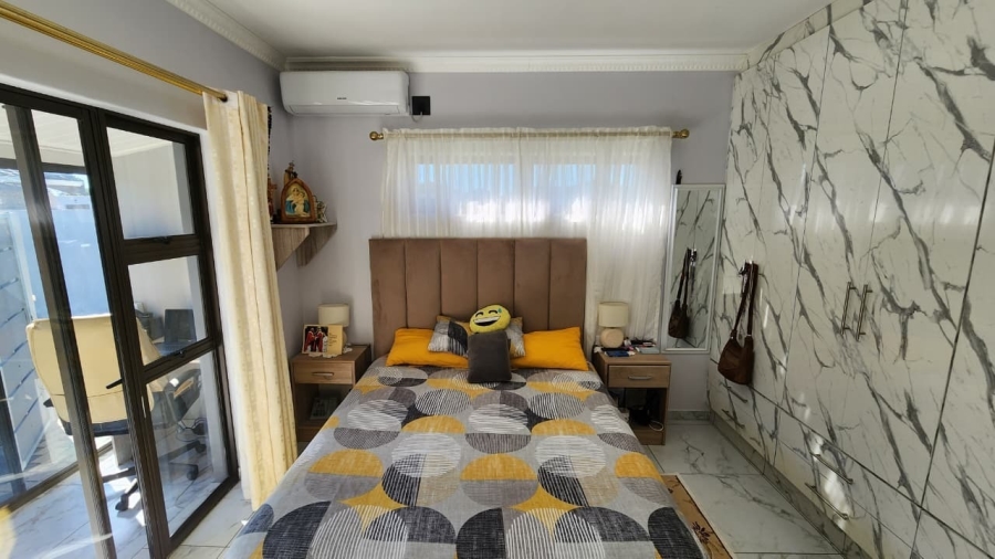 4 Bedroom Property for Sale in Country Club Western Cape